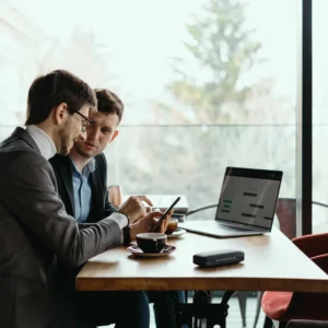 Laurențiu Cazan consultant management afaceri Capital Core Consulting